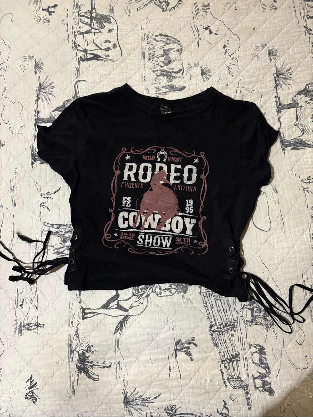 Rodeo Cowboy Show Graphic Lace-Up Crop Tee - Black